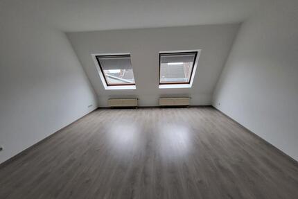 Renovierte 2-Zimmer-Dachgeschosswohnung im Zentrum von Elsdorf