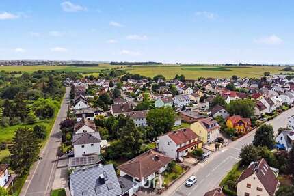 Haus zum Kaufen in Rosbach vor der Höhe 640.000,00 € 145 m²
