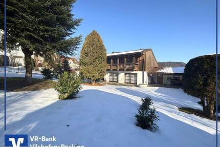 IHR ZUHAUSE MIT PERSPEKTIVE - WOHNEN UNDODER INVESTIEREN: EINFAMILIENHAUS INKL. EINLIEGERWOHNUNG! - Vilshofen