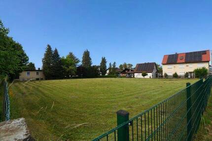 Herrliches Baugrundstück (Baulücke) in ruhiger, aber zentraler Lage von Weidhausen