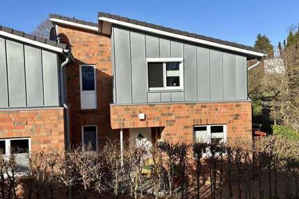 Haus zum Mieten in Glücksburg 1.690,00 € 131 m²