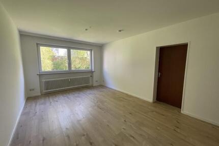 Gemütliche 2-Zimmer-Wohnung mit Dusche und Balkon in Hochparterre - Wilhelmshaven Aldenburg