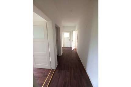Wohnung zum Mieten in Werdau 387,00 € 64.57 m²