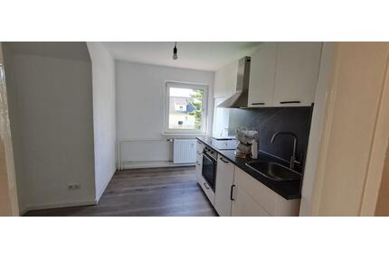 2-Raum-Dachgeschosswohnung mit Küche und Dachterrasse - Gülzow-Prüzen