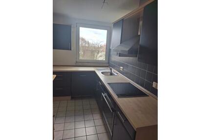 Dachgeschoss Wohnung - 650,00&nbsp;EUR Kaltmiete, ca.&nbsp; 80,00&nbsp;m&sup2; in Essen (PLZ: 45307) Stadtbezirk VII