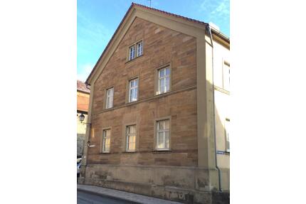wunderschöne Altbauwohnung, 3 Zi, 96 m2 gr. Dachterrasse, Garten - Wiesentheid