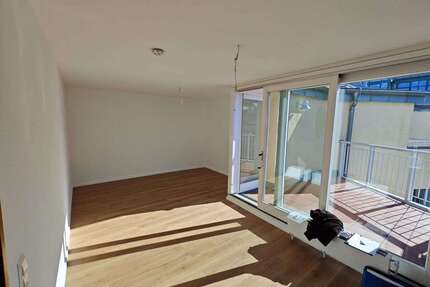 Wohnung zum Mieten in Stuttgart 876,70 € 64.18 m²