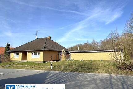 Einfamilienhaus mit Potential auf großem Grundstück - Rehburg-Loccum