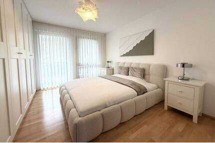 Attraktive 3,5-Zimmer-Wohnung mit TG-Stellplatz und Einbauküche - Ludwigsburg / Pflugfelden