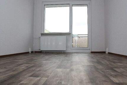 Moderne 3-Raum-Wohnung mit Balkon - Oschersleben