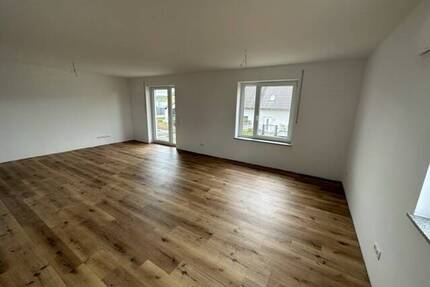 tolle 3-Zi.-Wohnung mit eigenem Garten - Geiselwind