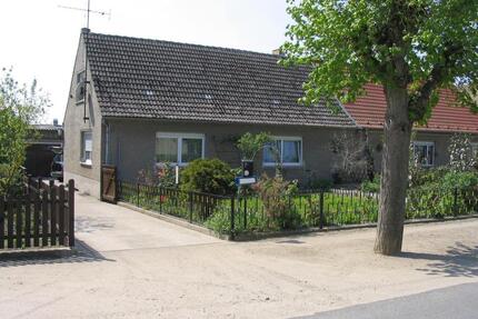 Verkaufe Doppelhaushälfte - 145.000,00&nbsp;EUR Kaufpreis, ca.&nbsp; 125,00&nbsp;m&sup2; in Neustadt (Dosse) (PLZ: 16845)