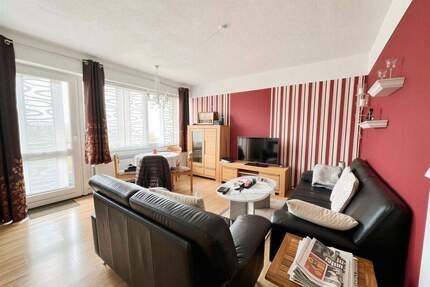 Wohnen wo andere Urlaub machen: Attraktive 2-Zi.-Wohnung mit Balkon und Stellplatz in Bad Rodach