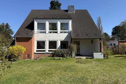 Haus zum Kaufen in Malente 375.000,00 € 190 m²