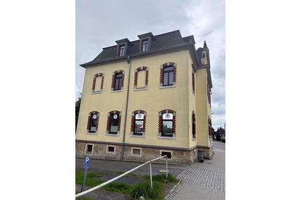 wunderschöne 2 Raum Wohnung im 1.OG mit einbauküche und Stellplatz - Moritzburg