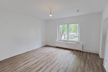 Moderne 2-Zimmer-Erdgeschosswohnung mit Wannenbad - Büchen