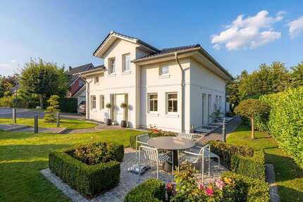 Haus zum Kaufen in Glücksburg 1.100.000,00 € 176.28 m²
