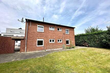 Modernisiertes Zweifamilienhaus mit vielen Nutzungsmöglichkeiten - Rommerskirchen Anstel