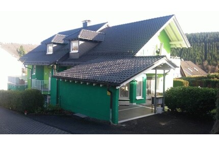 4-Parteienhaus in einem Doppelhaus mit Pool und Garten - Freudenberg-Alchen
