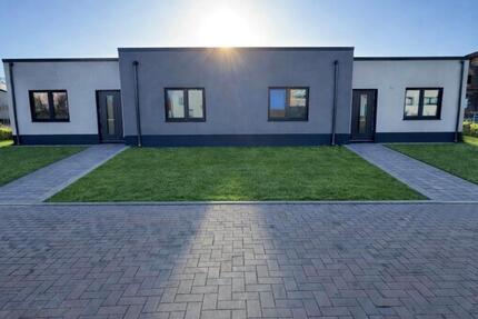 93m² Neubau Bungalow | Garten | Terrasse | Carport | Erstbezug - Wittenberge