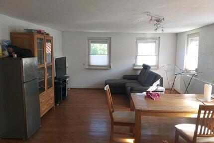 Zimmer zu vermieten - 20,00&nbsp;EUR Kaltmiete, ca.&nbsp; 90,00&nbsp;m&sup2; in Göggingen (PLZ: 73571)