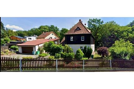 Ansprechende Doppelhaushälfte in Radebeul-Lindenau