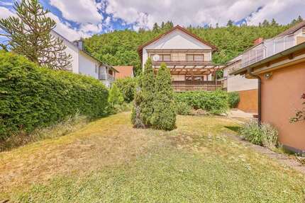 Haus zum Kaufen in Hinterweidenthal 275.000,00 € 184 m²