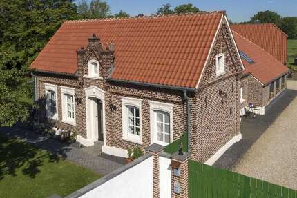 Haus zum Kaufen in Sonsbeck 550.000,00 € 150 m²