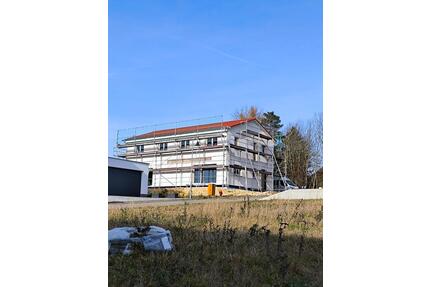 Vermietung Doppelhaushälfte KfW40 - mit kleinem Garten - Lonsee