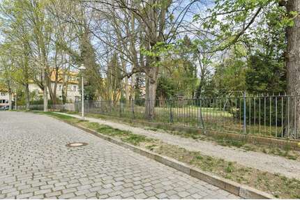 Grundstück zu verkaufen in Berlin 850.000,00 € 898 m²