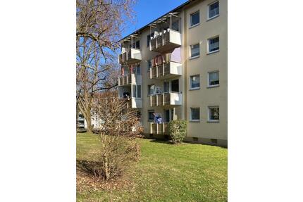 Kaufen statt Mieten: 2 ZKB und Balkon mit Blick ins Grüne - Bad Homburg vor der Höhe Gonzenheim