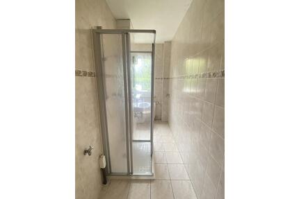 Geräumige 3-Raum-Wohnung im Erdgeschoss mit 2 Balkonen zu vermieten! - Köthen (Anhalt)