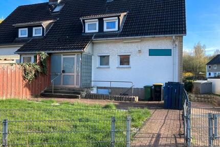 SANIERTE DOPPELHAUSHÄLFTE MIT WINTERGARTEN IN SALZGITTER-BAD