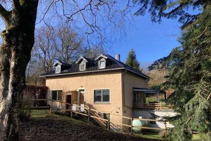 Idyllisch gelegenes Landhaus mit weitläufigen Weideflächen und eigenem Wald - ideal für Tierhalter! - Hellenthal Grube Wohlfahrt