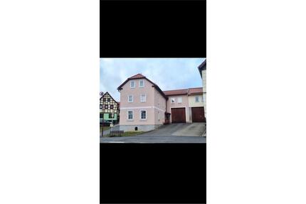 Dreiseitenhof zu verkaufen - 165.000,00&nbsp;EUR Kaufpreis, ca.&nbsp; 260,00&nbsp;m&sup2; in Pößneck (PLZ: 07381)