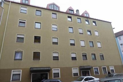 Sanierte 2-Zimmer-Wohnung mit Balkon & TG-Stellplatz in Nürnberg