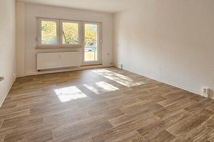 Wir renovieren Ihre neue 3-Zimmerwohnung! - Halle (Saale) Silberhöhe