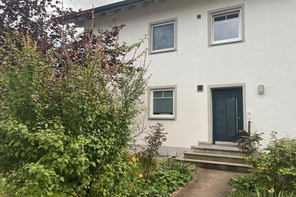 Wohnung zu vermieten - 1.050,00&nbsp;EUR Kaltmiete, ca.&nbsp; 96,00&nbsp;m&sup2; in Scheuring (PLZ: 86937)