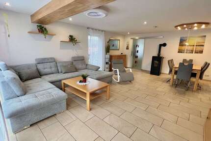 Wohnung zum Kaufen in Weidenstetten 319.000,00 € 202 m²