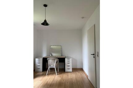 Ruhig gelegene Oberwohnung - 599,00&nbsp;EUR Kaltmiete, ca.&nbsp; 80,00&nbsp;m&sup2; in Bunde (PLZ: 26831)