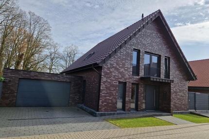 Freistehendes Einfamilienhaus BJ AUG2019 Grund 565m² mit Garage - Coesfeld