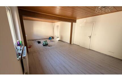 3 Zimmer Wohnung mit eigener Terrasse - Queidersbach