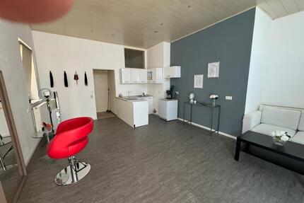 2 Zimmer Wohnung mit EBK in Eppingen klg. zu Vermieten - Güglingen