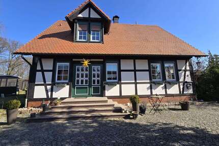 Haus zum Kaufen in Ivenrode 249.000,00 € 127.35 m²