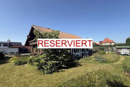 Liebhaberstück: Besonderes Einfamilienhaus mit Einliegerwohnung in Randlage mit Säntisblick - Argenbühl Christazhofen