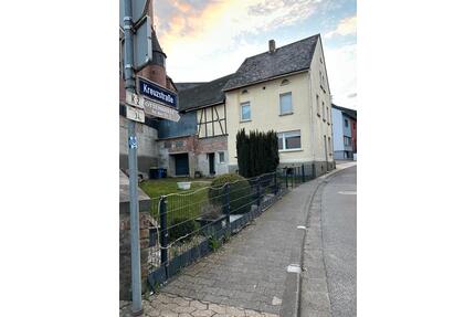 Privat verkaufen - 135.000,00&nbsp;EUR Kaufpreis, ca.&nbsp; 122,00&nbsp;m&sup2; in Sohren (PLZ: 55487)