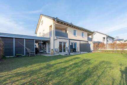 Haus zum Kaufen in Buch 529.900,00 € 122.06 m²