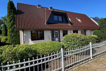 KALTENKIRCHEN: ZWEIFAMILIENHAUS IN SACKGASSENLAGE