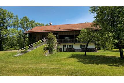 Ein Bauernhaus zum Verlieben - 2.800.000,00&nbsp;EUR Kaufpreis, ca.&nbsp; 380,00&nbsp;m&sup2; in Bad Tölz (PLZ: 83646)