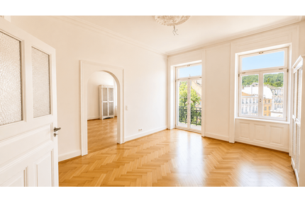 Wohnung zum Mieten in Baden-Baden 2.160,00 € 135.7 m²